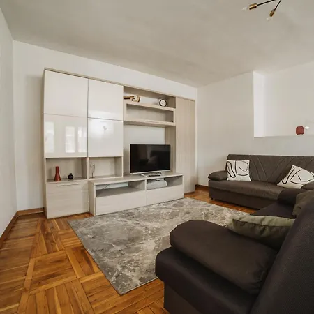 Apartment Maison Escaliers By Hili