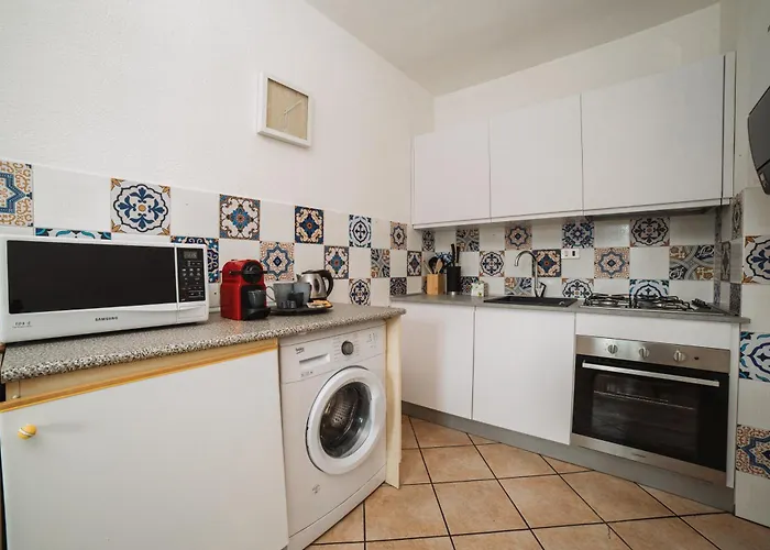 Maison Escaliers By Hili Apartment